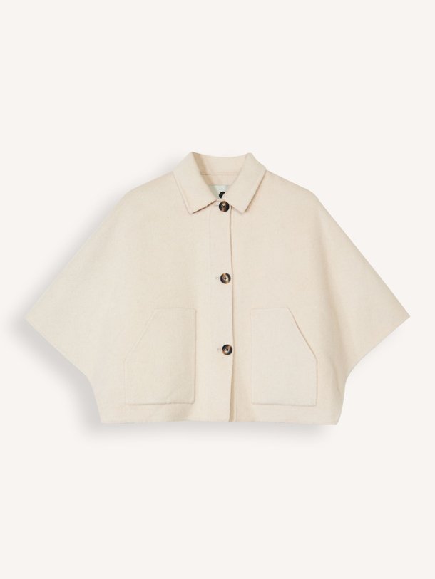 Ontdek de Lena wolmix mantel van Alter Ego in de kleur Crème bij Orangebag. Op werkdagen voor 21:45 besteld, morgen in huis.