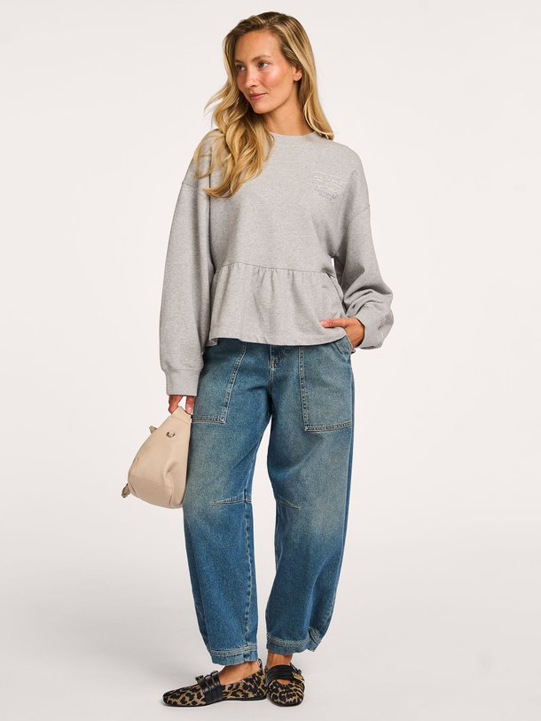 Ontdek de Organic cotton sweater met logo van Ganni in de kleur Grijs bij Orangebag. Op werkdagen voor 21:45 besteld, morgen in huis.