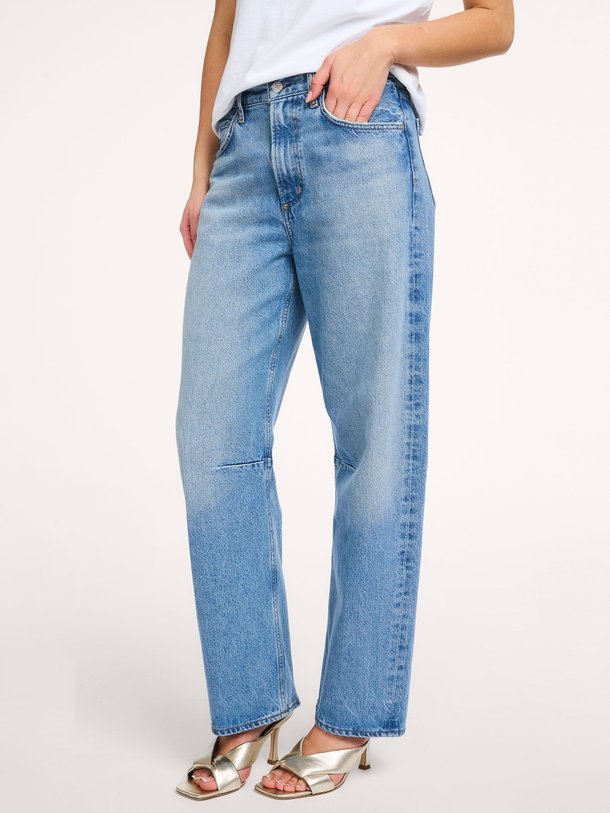 Ontdek de Midnight lederen metallic muiltjes van Rotue in de kleur Goudkleur bij Orangebag. Op werkdagen voor 21:45 besteld, morgen in huis.