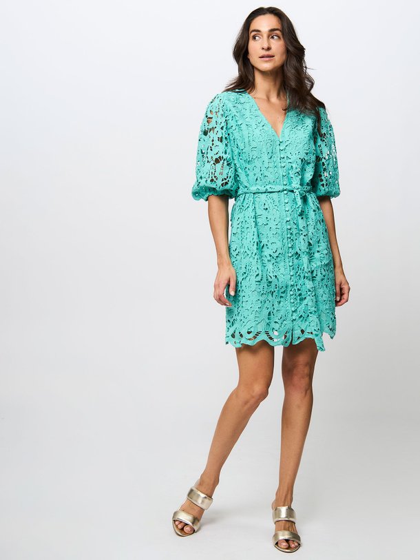 Ontdek de Leora geweven jurk met broderie van Freebird in de kleur turquoise bij Orangebag. Op werkdagen voor 21:45 besteld, morgen in huis.