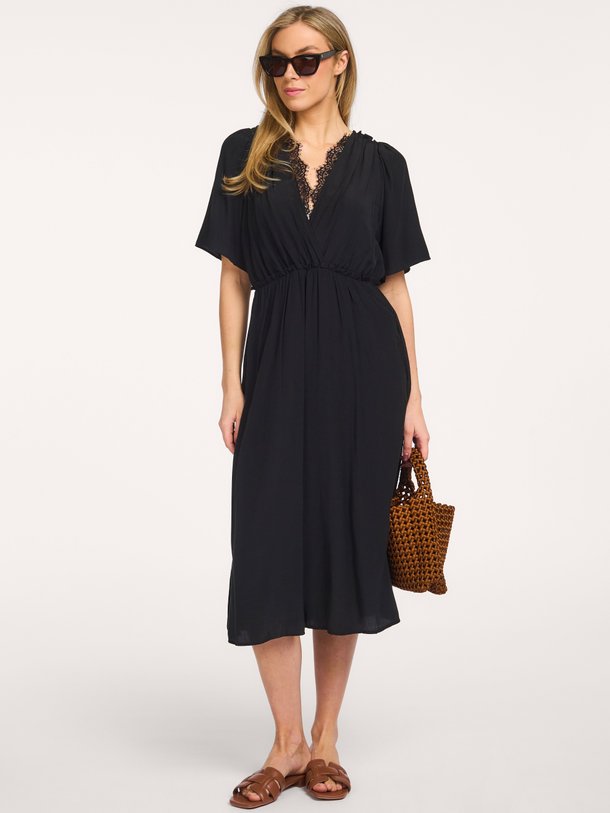 Co'Couture Sunny viscosemix jurk - Zwart Ontdek de Sunny viscosemix jurk van Co'Couture in de kleur Zwart bij Orangebag. Op werkdagen voor 21:45 besteld, morgen in huis.