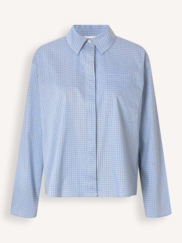 Ontdek de Shepard katoenmix geruite blouse van Modstrom in de kleur Blauw bij Orangebag. Op werkdagen voor 21:45 besteld, morgen in huis.