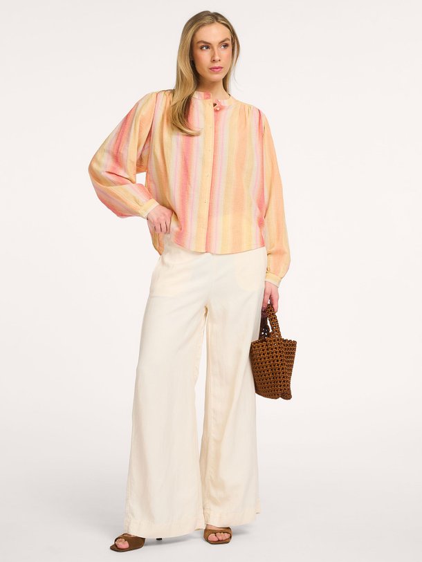 Ontdek de Lola viscose/linnenmix broek van Sacrécoeur in de kleur Ecru bij Orangebag. Op werkdagen voor 21:45 besteld, morgen in huis.