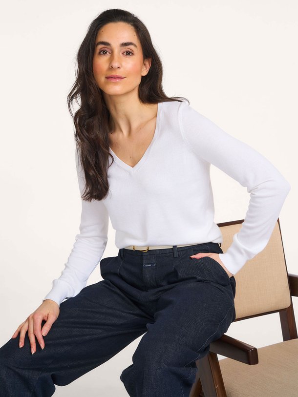 Ontdek de Katoen/viscosemix trui van Repeat in de kleur Wit bij Orangebag. Op werkdagen voor 21:45 besteld, morgen in huis.