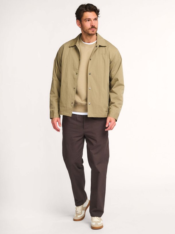 Ontdek de Katoenen broek van OLAF in de kleur Bruingrijs bij Orangebag. Op werkdagen voor 21:45 besteld, morgen in huis.