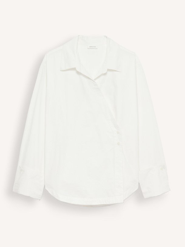 Ontdek de Maud organic cotton blouse van Alchemist in de kleur Wit bij Orangebag. Op werkdagen voor 21:45 besteld, morgen in huis.