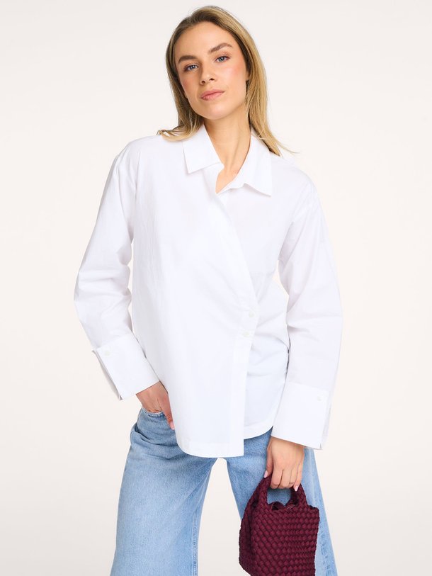 Ontdek de Maud organic cotton blouse van Alchemist in de kleur Wit bij Orangebag. Op werkdagen voor 21:45 besteld, morgen in huis.