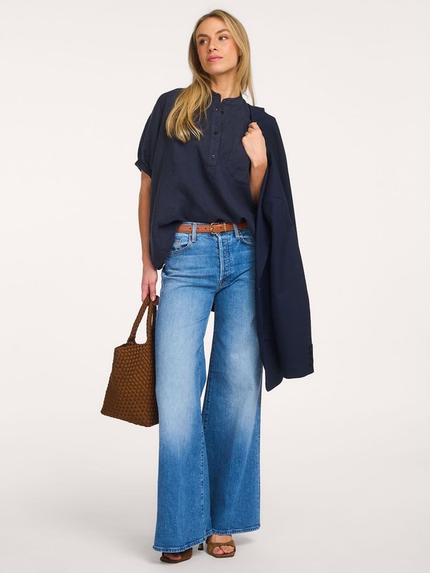 Ontdek de Tomcat Roller Sneak high waist flared fit jeans van Mother in de kleur Blauw bij Orangebag. Op werkdagen voor 21:45 besteld, morgen in huis.