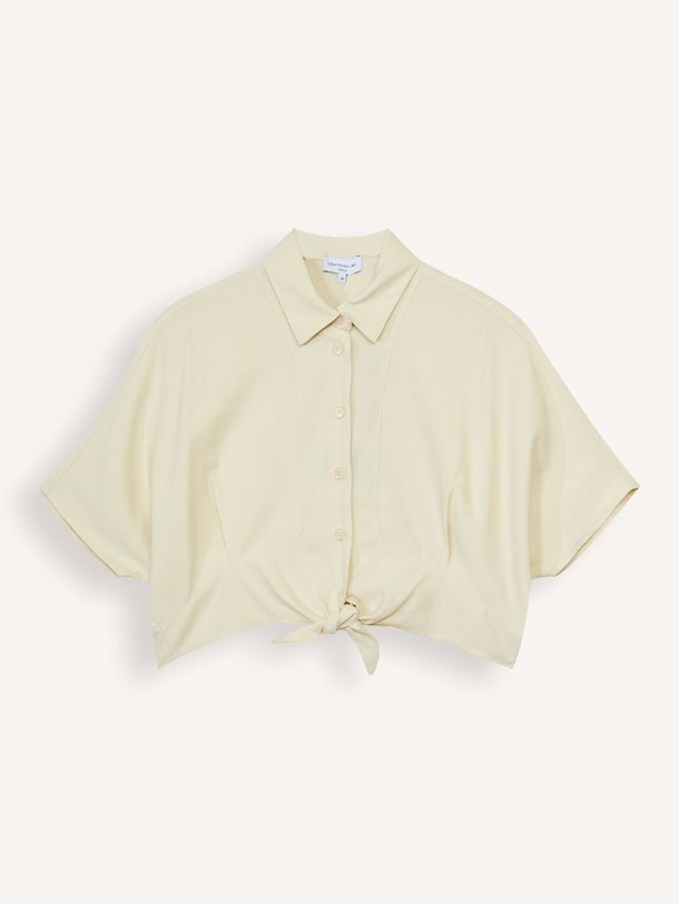 Ontdek de Finlay viscosemix blouse van La Fee Maraboutee in de kleur Crème bij Orangebag. Op werkdagen voor 21:45 besteld, morgen in huis.