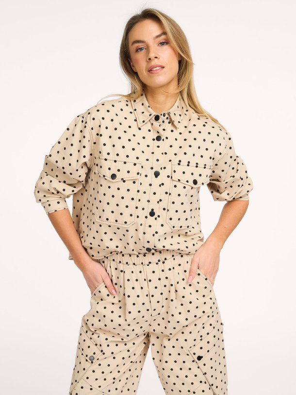 Ontdek de Diddi katoenen blouse met stippen van Co'Couture in de kleur Beige bij Orangebag. Op werkdagen voor 21:45 besteld, morgen in huis.