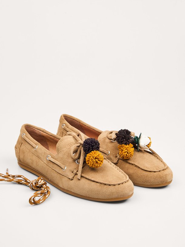 Ontdek de Nahua suède loafers van Toral in de kleur Camel bij Orangebag. Op werkdagen voor 21:45 besteld, morgen in huis.
