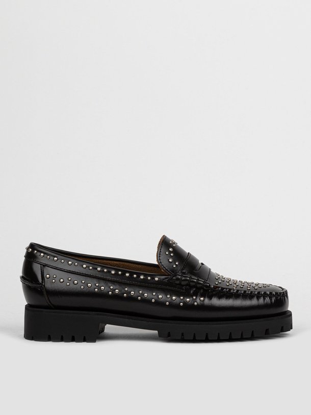 Ontdek de Dan Lug lederen loafers met studs van Sebago in de kleur zwart bij Orangebag. Op werkdagen voor 21:45 besteld, morgen in huis.