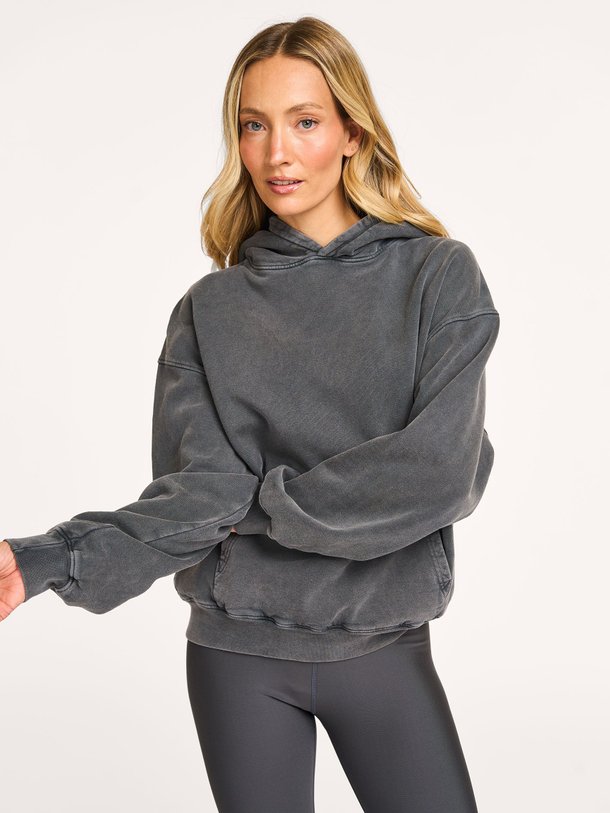 Ontdek de Organic cotton oversized hoodie van Colorful Standard in de kleur donkergrijs bij Orangebag. Op werkdagen voor 21:45 besteld, morgen in huis.