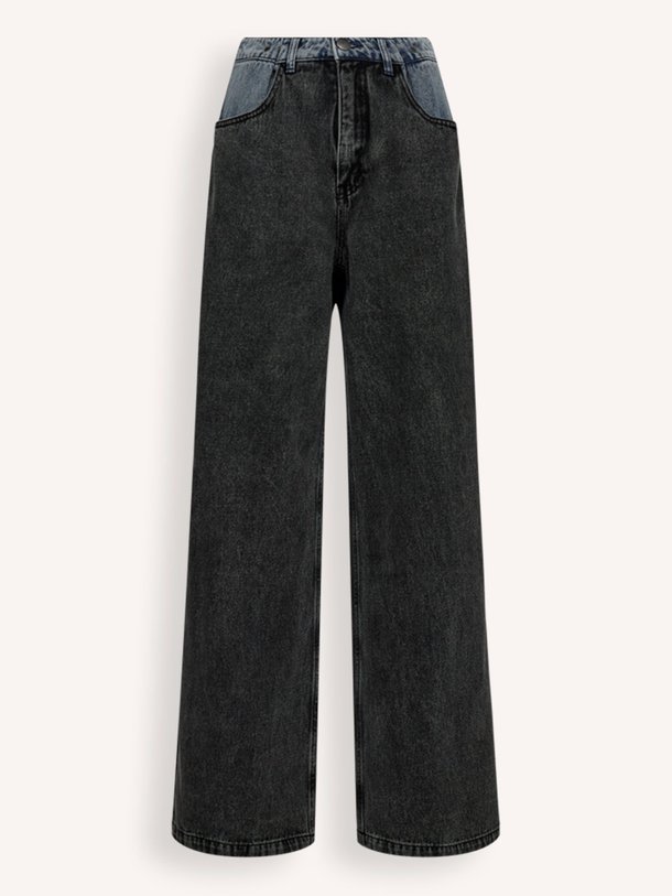Ontdek de Charlee high waist straight fit jeans van Copenhagen Muse in de kleur grijs bij Orangebag. Op werkdagen voor 21:45 besteld, morgen in huis.