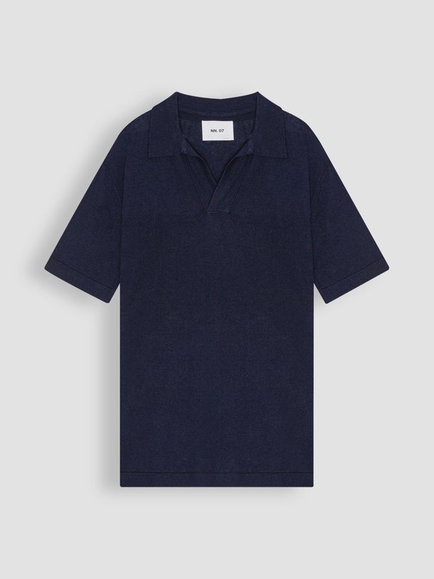 Ontdek de Ryan katoen/linnenmix polo van NN.07 in de kleur donkerblauw bij Orangebag. Op werkdagen voor 21:45 besteld, morgen in huis.