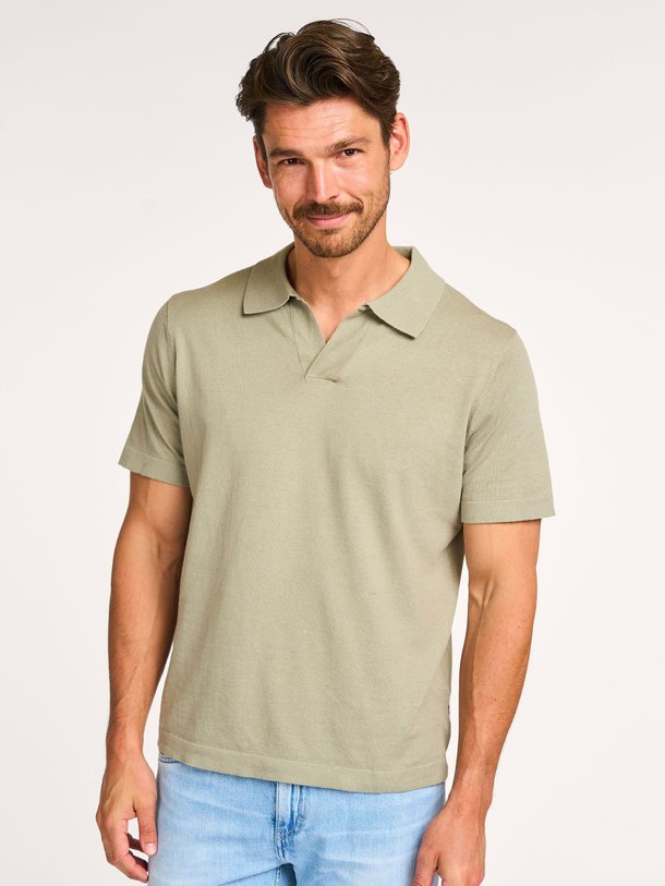 Ontdek de Ryan katoen/linnenmix polo van NN.07 in de kleur groen bij Orangebag. Op werkdagen voor 21:45 besteld, morgen in huis.