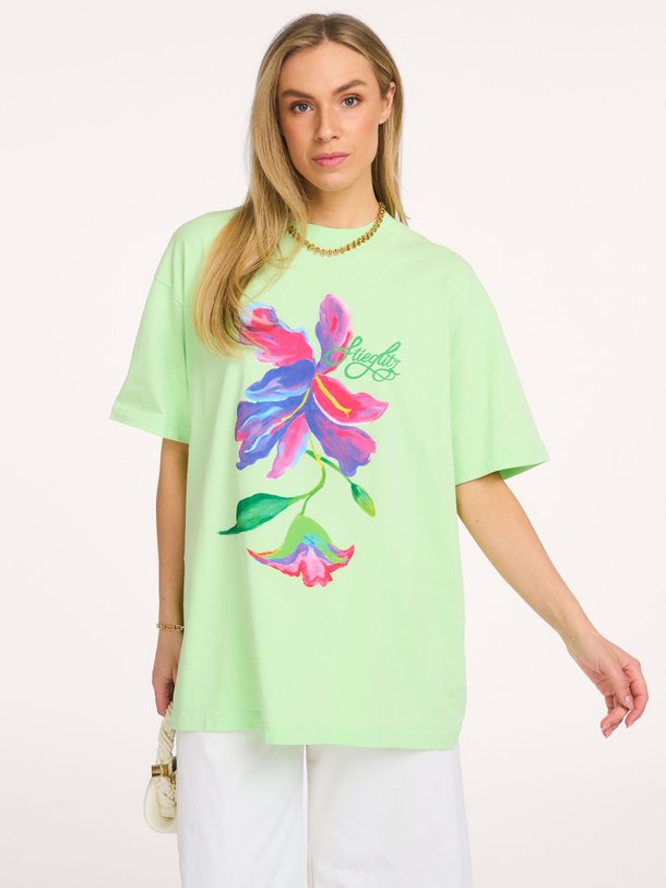 Stieglitz Philo, katoenen T-shirt met print - Groen Ontdek de Philo, katoenen T-shirt met print van Stieglitz bij Orangebag. Op werkdagen voor 21:45 besteld, morgen in huis.