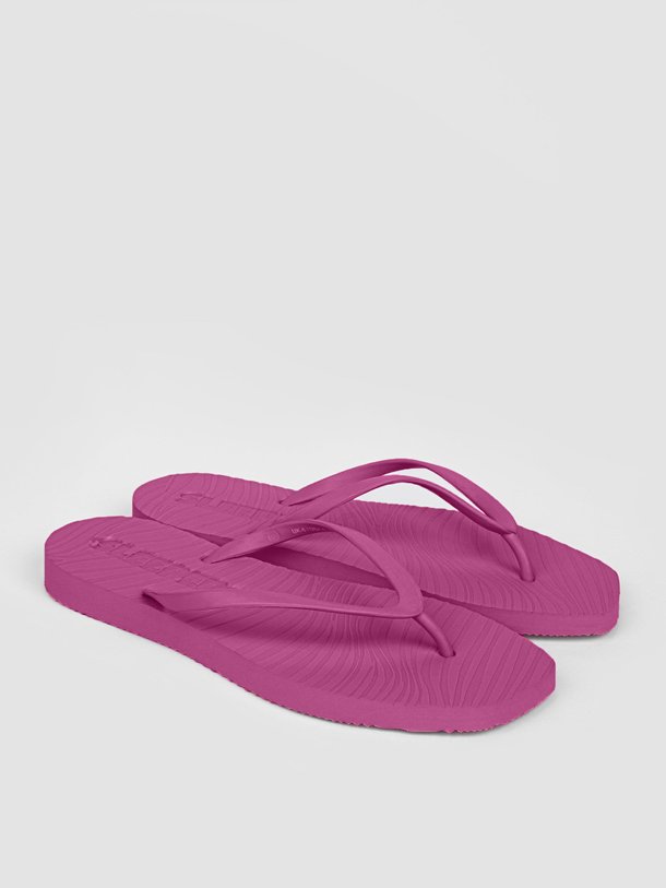 Ontdek de Tapered rubberen slippers van Sleepers in de kleur fuchsia bij Orangebag. Op werkdagen voor 21:45 besteld, morgen in huis.