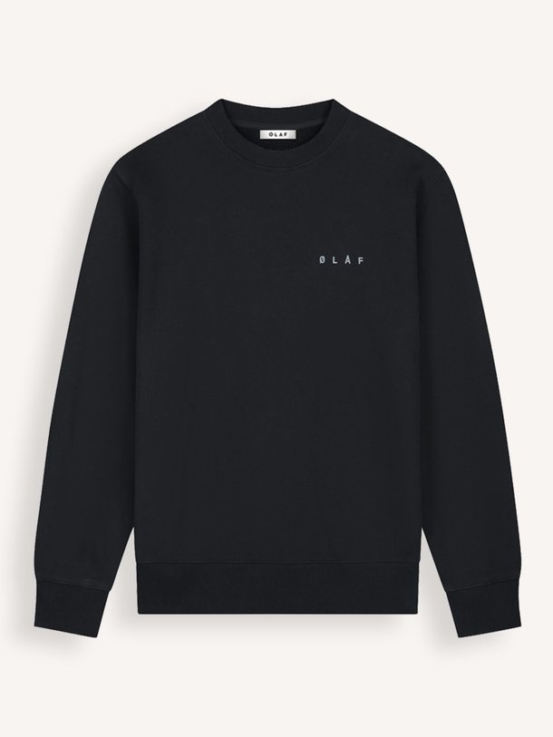 Ontdek de Organic cotton logo sweater van OLAF in de kleur Zwart bij Orangebag. Op werkdagen voor 21:45 besteld, morgen in huis.