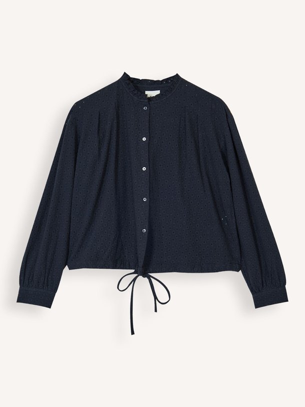 Ontdek de Chelsy katoenen blouse met borduursel van Bellerose in de kleur Donkerblauw bij Orangebag. Op werkdagen voor 21:45 besteld, morgen in huis.