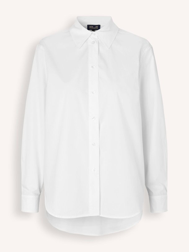 Ontdek de Maxene organic cotton oversized blouse van Baum und Pferdgarten in de kleur wit bij Orangebag. Op werkdagen voor 21:45 besteld, morgen in huis.