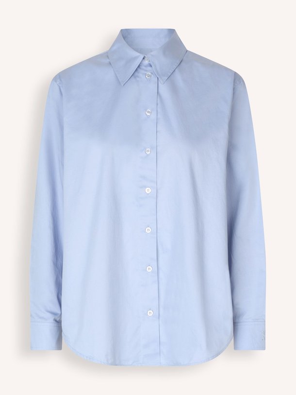 Ontdek de Maxene organic cotton oversized blouse van Baum und Pferdgarten in de kleur lichtblauw bij Orangebag. Op werkdagen voor 21:45 besteld, morgen in huis.