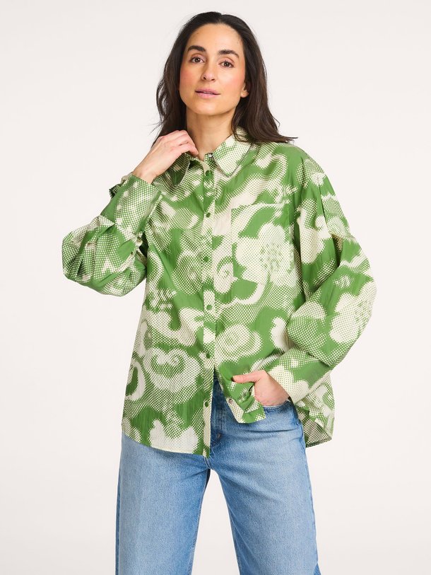 Ontdek de Jaubergine katoenmix blouse met strass van Essentiel Antwerp in de kleur Groen bij Orangebag. Op werkdagen voor 21:45 besteld, morgen in huis.