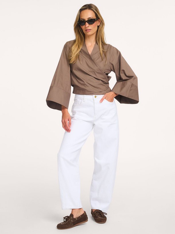 Ontdek de Ilies katoenen overslagtop van Ruby Tuesday in de kleur Groen/bruin bij Orangebag. Op werkdagen voor 21:45 besteld, morgen in huis.