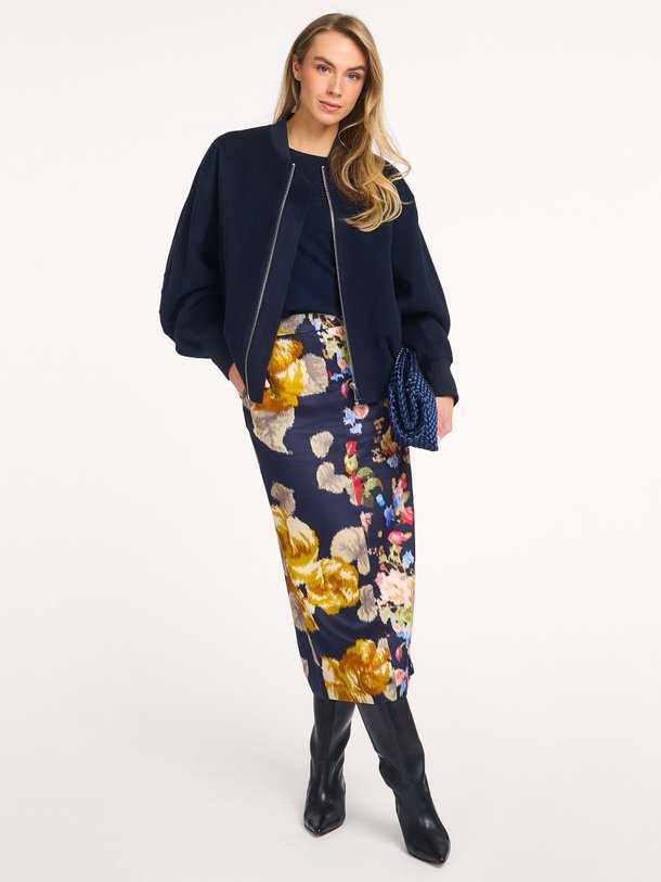 Ontdek de Jonsea lyocell maxi rok met print van Essentiel Antwerp in de kleur Donkerblauw bij Orangebag. Op werkdagen voor 21:45 besteld, morgen in huis.