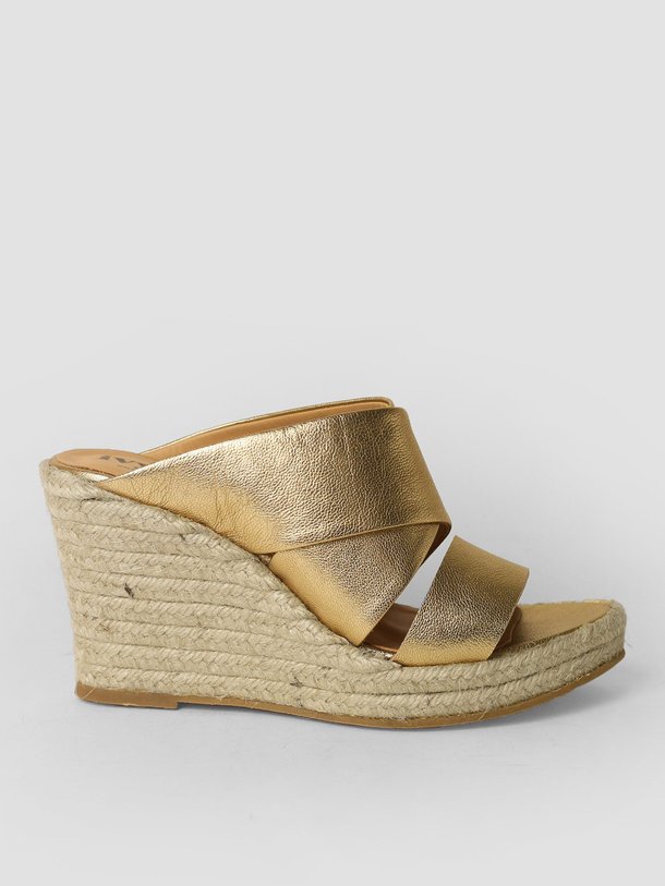 Ontdek de Bella lederen metallic sleehakken van Ivylee Copenhagen in de kleur goudkleur bij Orangebag. Op werkdagen voor 21:45 besteld, morgen in huis.