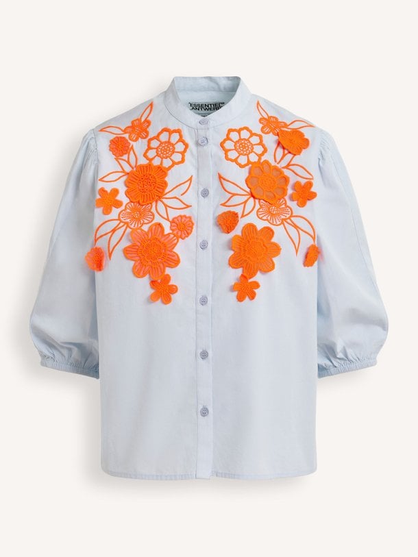 Ontdek de Jorja katoenen blouse met borduursel van Essentiel Antwerp in de kleur Lichtblauw bij Orangebag. Op werkdagen voor 21:45 besteld, morgen in huis.