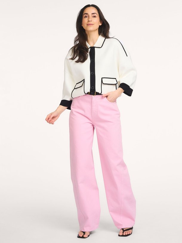 Ontdek de Jugly viscosemix vest van Essentiel Antwerp in de kleur Off-white bij Orangebag. Op werkdagen voor 21:45 besteld, morgen in huis.