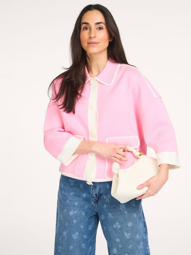 Ontdek de Jugly viscosemix vest van Essentiel Antwerp in de kleur Roze bij Orangebag. Op werkdagen voor 21:45 besteld, morgen in huis.