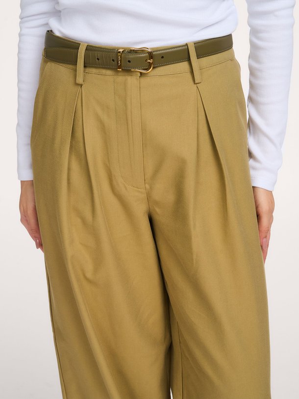 Ontdek de Tore viscose/katoenmix broek van Modstrom in de kleur beige bij Orangebag. Op werkdagen voor 21:45 besteld, morgen in huis.