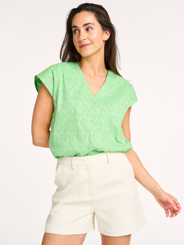 Ontdek de Tullia katoenmix top met dessin van Freebird in de kleur groen bij Orangebag. Op werkdagen voor 21:45 besteld, morgen in huis.