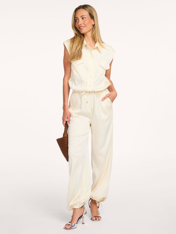 Ontdek de Parla viscosemix broek van Freebird in de kleur Off-white bij Orangebag. Op werkdagen voor 21:45 besteld, morgen in huis.