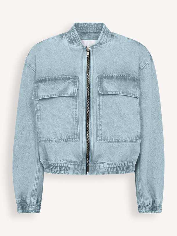 Ontdek de Arona denim bomberjack van Co'Couture in de kleur Lichtblauw bij Orangebag. Op werkdagen voor 21:45 besteld, morgen in huis.