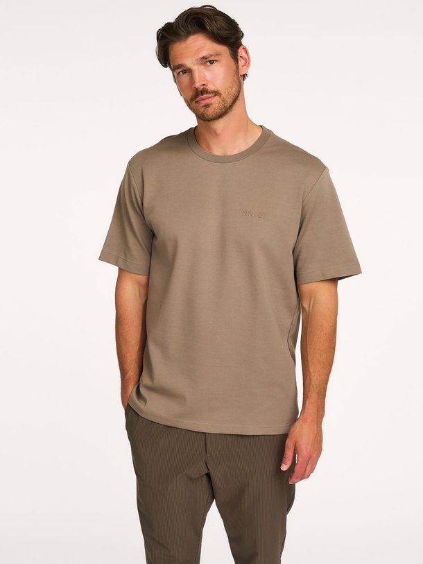 Nn.07 Nat Ss Logo Tee 3457 Ontdek de Nat SS Logo Tee 3457 van NN.07 bij Orangebag. Op werkdagen voor 21:45 besteld, morgen in huis.