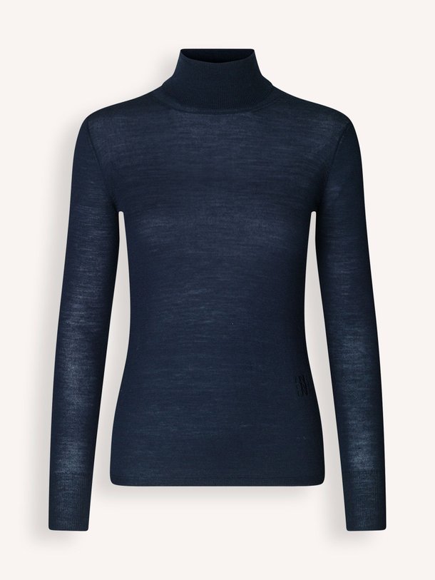 Ontdek de Corenna wollen coltrui van Baum und Pferdgarten in de kleur donkerblauw bij Orangebag. Op werkdagen voor 21:45 besteld, morgen in huis.