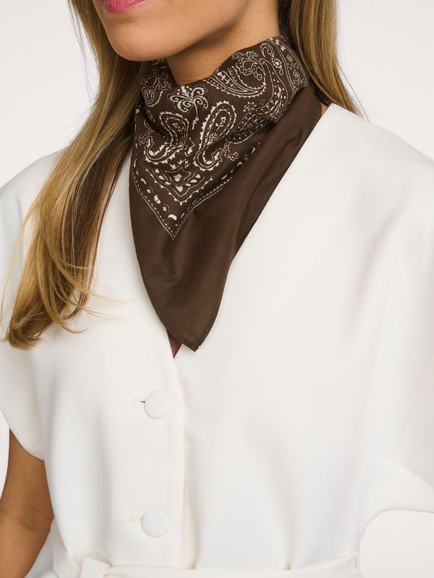 Ontdek de Alambra organic cotton sjaal van Suncoo in de kleur Bruin bij Orangebag. Op werkdagen voor 21:45 besteld, morgen in huis.