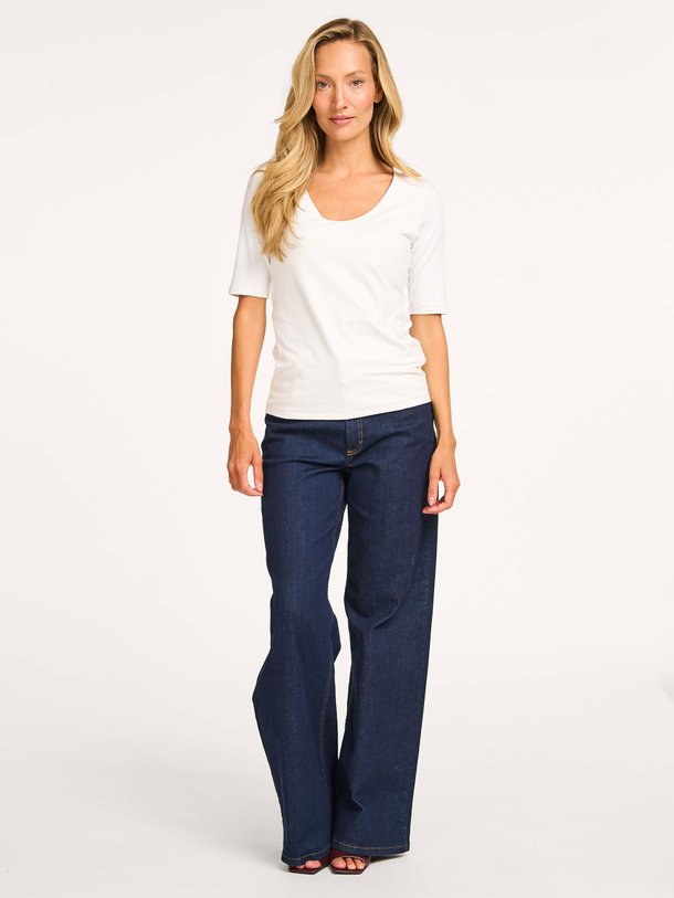 Ontdek de Nicette high waist wide leg jeans van Baum und Pferdgarten in de kleur donkerblauw bij Orangebag. Op werkdagen voor 21:45 besteld, morgen in huis.