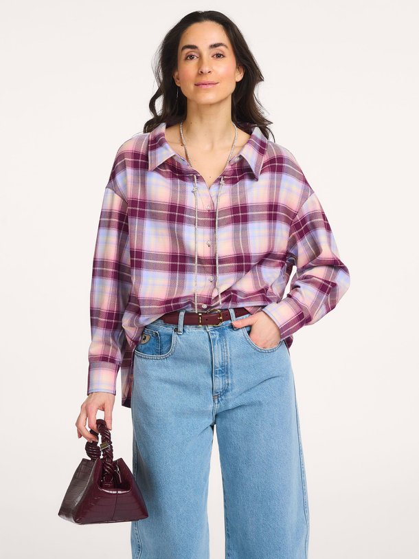 Ontdek de Jandrew viscosemix geruite blouse van Essentiel Antwerp in de kleur Paars bij Orangebag. Op werkdagen voor 21:45 besteld, morgen in huis.