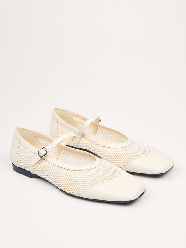 Ontdek de Delia lederen mesh ballerina's van Vagabond Shoemakers in de kleur off-white bij Orangebag. Op werkdagen voor 21:45 besteld, morgen in huis.