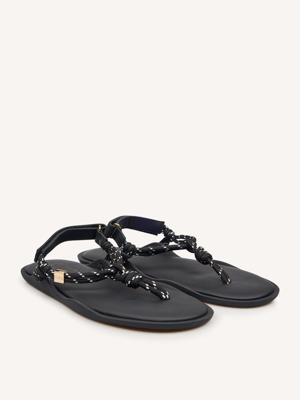 Ontdek de Flo lederen sandalen van Flowze in de kleur Zwart bij Orangebag. Op werkdagen voor 21:45 besteld, morgen in huis.