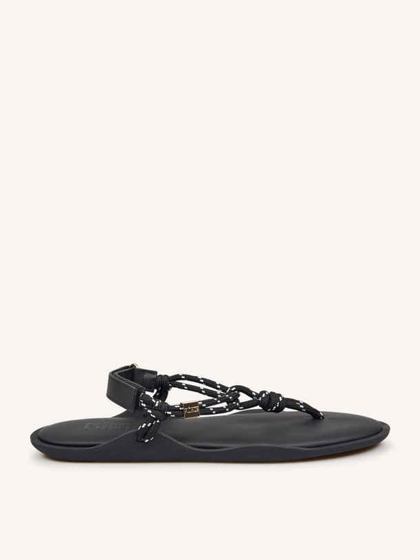 Ontdek de Flo lederen sandalen van Flowze in de kleur Zwart bij Orangebag. Op werkdagen voor 21:45 besteld, morgen in huis.