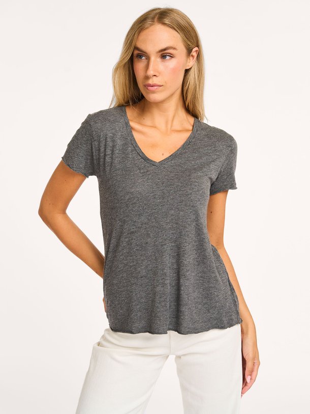 Ontdek de Jacksonville katoenmix slub T-shirt met V-hals van American Vintage in de kleur grijs bij Orangebag. Op werkdagen voor 21:45 besteld, morgen in huis.