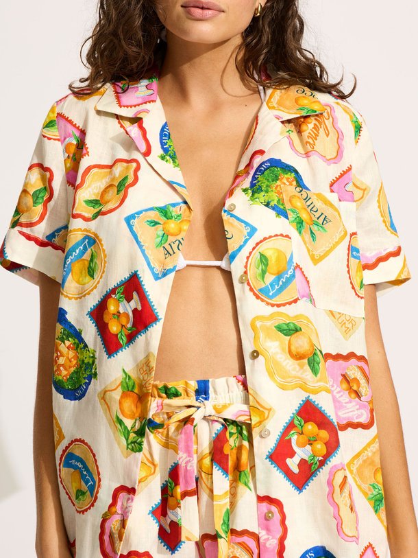 Seafolly Ciao Bella - Linnen Blouse Met Print - Geel Ontdek de Ciao Bella linnen blouse met print van Seafolly in de kleur geel bij Orangebag. Op werkdagen voor 21:45 besteld, morgen in huis.