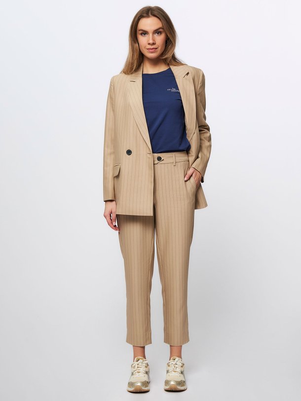 Ontdek de Pima viscosemix broek met krijtstreep van Co'Couture in de kleur beige bij Orangebag. Op werkdagen voor 21:45 besteld, morgen in huis.