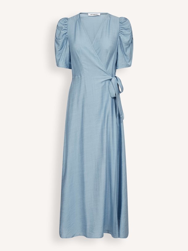 Ontdek de Hera viscosemix maxi jurk van Co'Couture in de kleur Blauw bij Orangebag. Op werkdagen voor 21:45 besteld, morgen in huis.