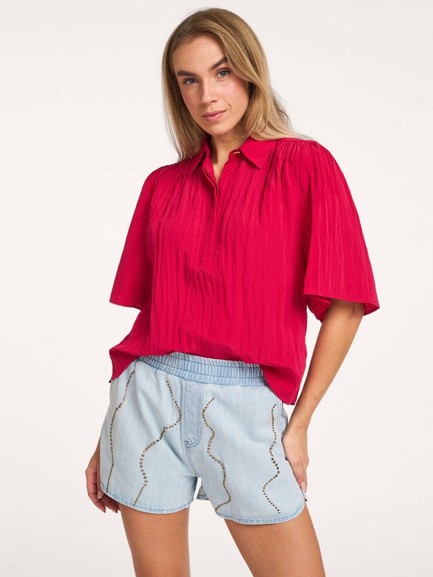 Ontdek de Devi viscosemix top van Dante 6 in de kleur Rood bij Orangebag. Op werkdagen voor 21:45 besteld, morgen in huis.